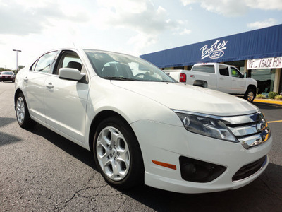 ford fusion 2011 white sedan se gasoline 4 cylinders front wheel drive automatic 37087