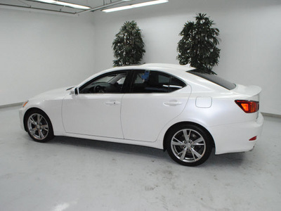 lexus is 350 2010 white sedan gasoline 6 cylinders rear wheel drive automatic 91731