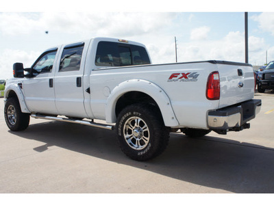 ford f 250 super duty 2008 white xlt diesel 8 cylinders 4 wheel drive not specified 77471
