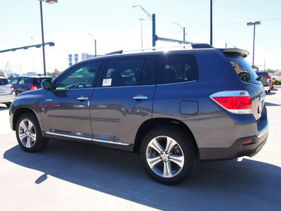 toyota highlander 2012 gray suv limited gasoline 6 cylinders front wheel drive automatic 76011