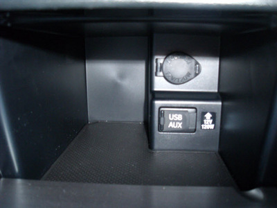 toyota camry 2012 black sedan se gasoline 4 cylinders front wheel drive automatic 75604