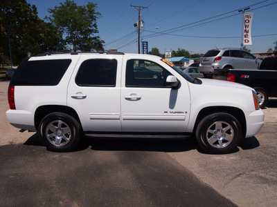 gmc yukon 2009 white suv sle xfe flex fuel 8 cylinders 2 wheel drive automatic 77864