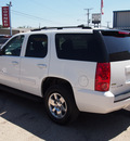 gmc yukon 2009 white suv sle xfe flex fuel 8 cylinders 2 wheel drive automatic 77864