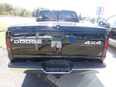 dodge ram 1500 2001 black pickup truck gasoline 8 cylinders 4 wheel drive automatic 13502