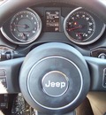 jeep grand cherokee 2013 gray suv laredo gasoline 6 cylinders 4 wheel drive automatic 44024