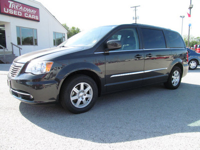 chrysler town and country 2012 dk  gray van touring l flex fuel 6 cylinders front wheel drive automatic 45840