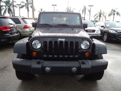 jeep wrangler 2007 black suv sahara gasoline 6 cylinders 4 wheel drive automatic 33157