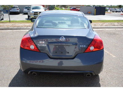 nissan altima 2010 dk  gray coupe s gasoline 4 cylinders front wheel drive automatic 78552