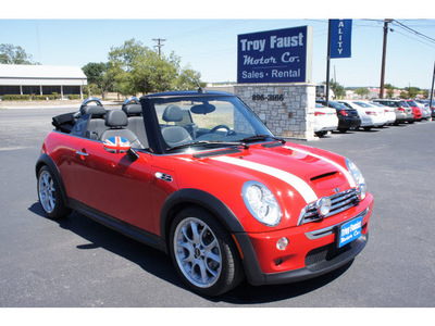 mini cooper 2006 chili redwhite str s gasoline 4 cylinders front wheel drive automatic 78028