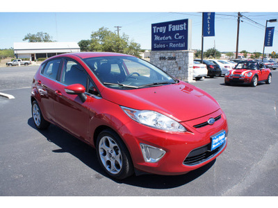 ford fiesta 2011 red hatchback ses gasoline 4 cylinders front wheel drive automatic 78028
