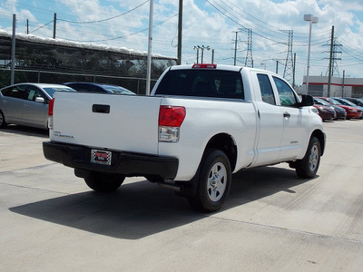 toyota tundra 2012 white grade gasoline 8 cylinders 2 wheel drive automatic with overdrive 77469