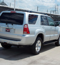 toyota 4runner 2006 silver suv sr5 gasoline 6 cylinders 4 wheel drive automatic with overdrive 77469