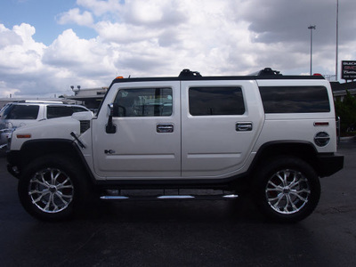 hummer h2 2005 white suv gasoline 8 cylinders 4 wheel drive automatic 77074