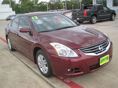 nissan altima 2012 dk  red sedan 2 5 s gasoline 4 cylinders front wheel drive automatic 77301
