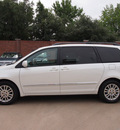 toyota sienna 2010 white van xle limited gasoline 6 cylinders front wheel drive automatic 75080