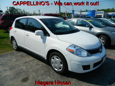 nissan versa 2009 white hatchback gasoline 4 cylinders front wheel drive automatic 14094