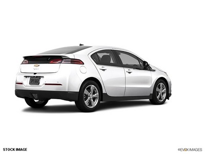 chevrolet volt 2013 white hatchback premium i 4 cylinders front wheel drive not specified 55391