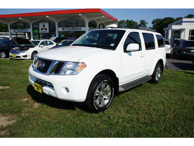 nissan pathfinder 2009 white suv se gasoline 6 cylinders 4 wheel drive automatic with overdrive 07724