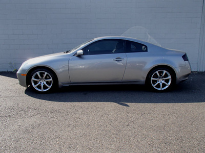 infiniti g35 2006 gray coupe gasoline 6 cylinders rear wheel drive automatic 98371