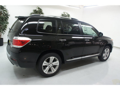 toyota highlander 2013 black suv limited gasoline 6 cylinders front wheel drive automatic 91731