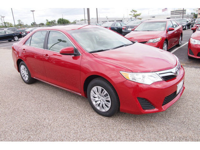 toyota camry 2012 red sedan le gasoline 4 cylinders front wheel drive automatic 77074