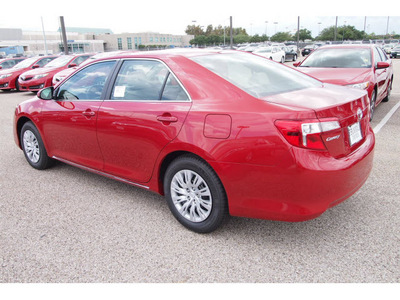 toyota camry 2012 red sedan le gasoline 4 cylinders front wheel drive automatic 77074