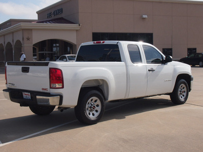 gmc sierra 1500 2011 white pickup truck work truck flex fuel 8 cylinders 2 wheel drive automatic with overdrive 77656