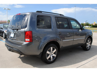 honda pilot 2012 dk  gray suv touring gasoline 6 cylinders front wheel drive 5 speed automatic 77025