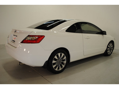 honda civic 2009 white coupe ex gasoline 4 cylinders front wheel drive automatic 77025
