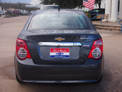 chevrolet sonic 2013 gray sedan lt gasoline 4 cylinders front wheel drive shiftable automatic 77566