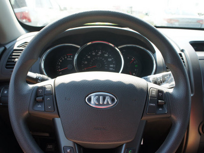 kia sorento 2013 dk  red lx gasoline 4 cylinders front wheel drive automatic 19153