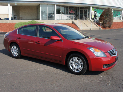 nissan altima 2009 red sedan gasoline 4 cylinders front wheel drive automatic 19153