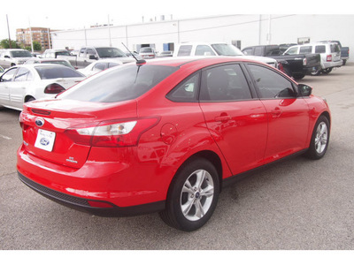 ford focus 2013 red sedan se flex fuel 4 cylinders front wheel drive automatic 77074
