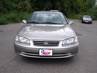 toyota camry 2000 gray sedan le gasoline 4 cylinders front wheel drive automatic 75672