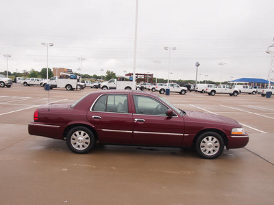 mercury grand marquis 2005 red sedan ls premium gasoline 8 cylinders rear wheel drive automatic with overdrive 76108