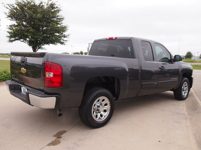 chevrolet silverado 1500 2010 dk  gray pickup truck ls flex fuel 8 cylinders 2 wheel drive automatic 76018