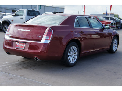 chrysler 300 2012 red sedan gasoline 6 cylinders rear wheel drive automatic 77388