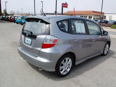 honda fit 2009 silver hatchback sport gasoline 4 cylinders front wheel drive automatic 93955
