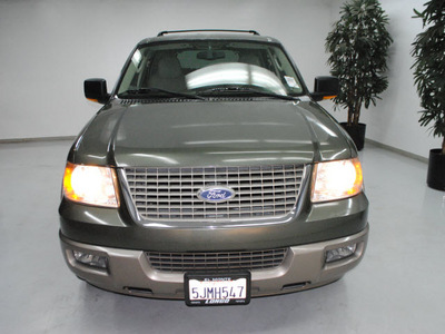 ford expedition 2004 blue suv eddie bauer gasoline 8 cylinders rear wheel drive automatic 91731
