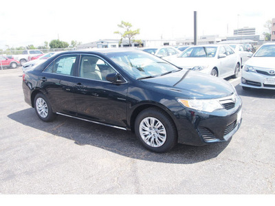 toyota camry 2012 gray sedan le gasoline 4 cylinders front wheel drive automatic 77074