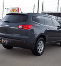 chevrolet traverse 2009 gray suv lt gasoline 6 cylinders front wheel drive automatic with overdrive 77469