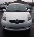 toyota yaris 2008 white hatchback gasoline 4 cylinders front wheel drive automatic 76234