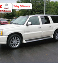 cadillac escalade esv 2006 white suv dvd gasoline 8 cylinders all whee drive automatic 55124