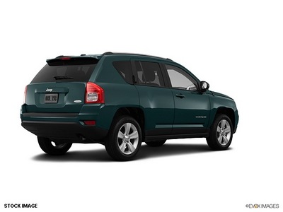 jeep compass 2013 dk  green suv latitude gasoline 4 cylinders 2 wheel drive continuously variable transaxle 77388