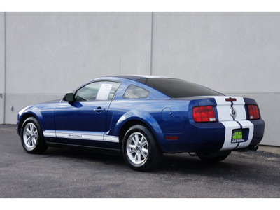 ford mustang 2008 lt  blue coupe v6 deluxe gasoline 6 cylinders rear wheel drive automatic 79407