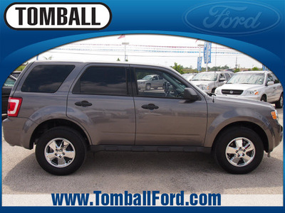 ford escape 2011 gray suv xls gasoline 4 cylinders front wheel drive shiftable automatic 77375