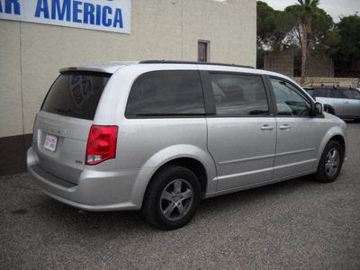 dodge grand caravan 2011 silver van flex fuel 6 cylinders front wheel drive automatic 79925