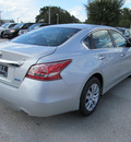nissan altima 2013 silver sedan 2 5 s gasoline 4 cylinders front wheel drive automatic 33884