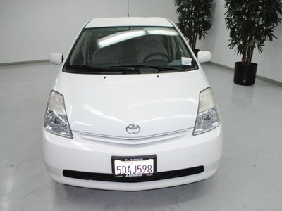 toyota prius 2004 white sedan hybrid 4 cylinders front wheel drive automatic 91731