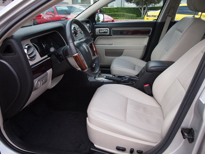 lincoln mkz 2007 silver sedan gasoline 6 cylinders all whee drive automatic with overdrive 76011